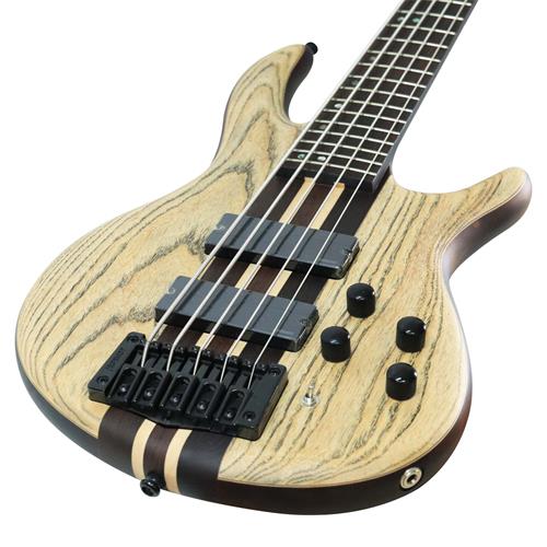 BAJO ELECT. 5 CUERDAS ARTISAN GRABADO NATURAL C/ESTUCHE