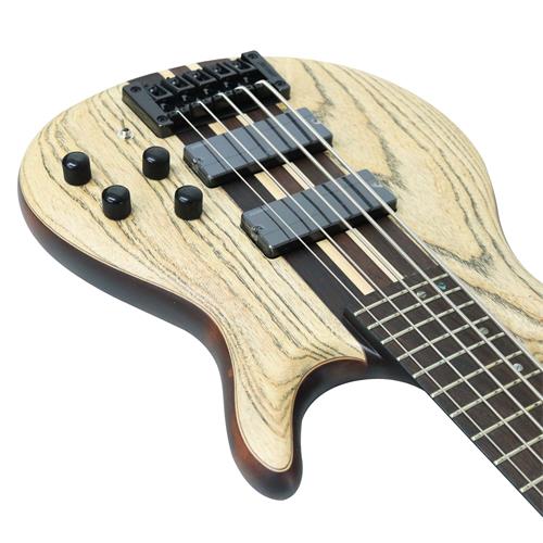 BAJO ELECT. 5 CUERDAS ARTISAN GRABADO NATURAL C/ESTUCHE