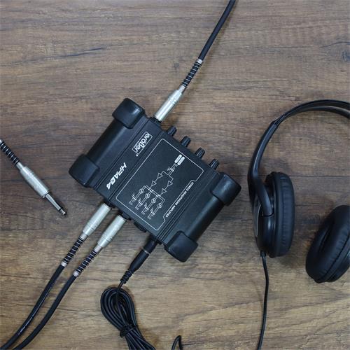 AMPLIFICADOR DE AUDIFONOS 4 CANALES