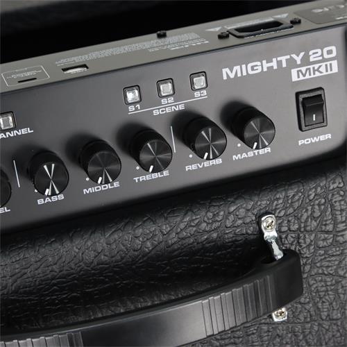 AMPLIFICADOR PARA GUITARRA ELECTRICA EQ/FX/BLT/APP 20W 1X8 - DESC
