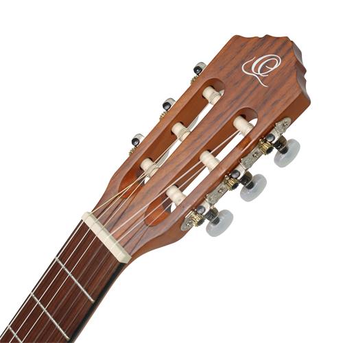GUITARRA CLASICA 4/4 FAMILY SERIES NATURAL CON ESTUCHE