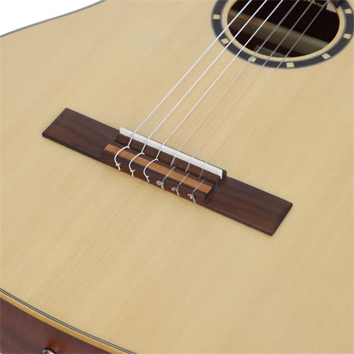 GUITARRA ELECTROCLASICA 4/4 FAMILY SERIES NATURAL CON ESTUCHE