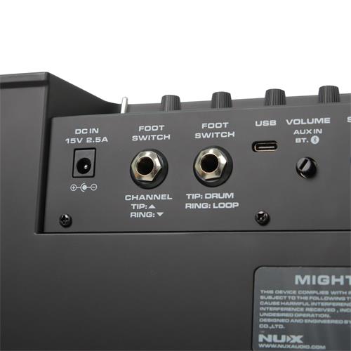 AMPLIFICADOR PARA GUIT. INALAMBRICO EQ/FX/BT/APP 30W