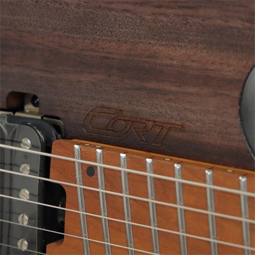 GUITARRA ELECTRICA SPACE G MULTI-ESCALA NEGRO TRANS C/ESTUCHE