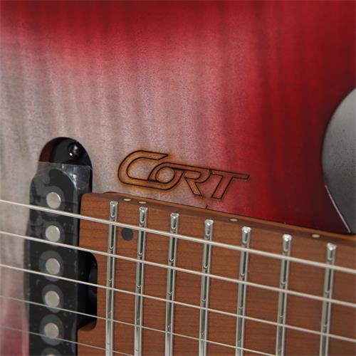 GUITARRA ELECTRICA SPACE G MICROFONO VOICED TONE H-S-S LAVA C/ESTUCHE