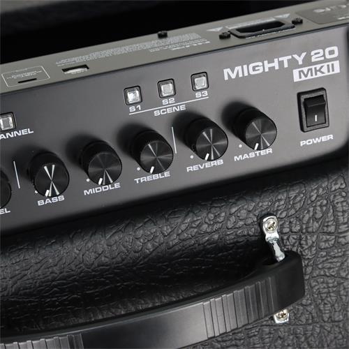 AMPLIFICADOR PARA GUITARRA ELECTRICA EQ/FX/BLT/APP 20W 1X8 - DESC